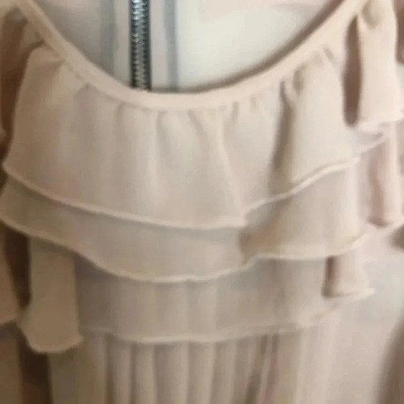 neu look - Picture 3 of 4